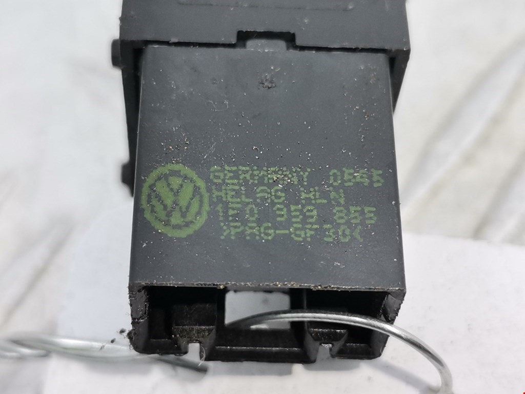 Кнопка стеклоподъемника VOLKSWAGEN Golf V Plus 2004-2009