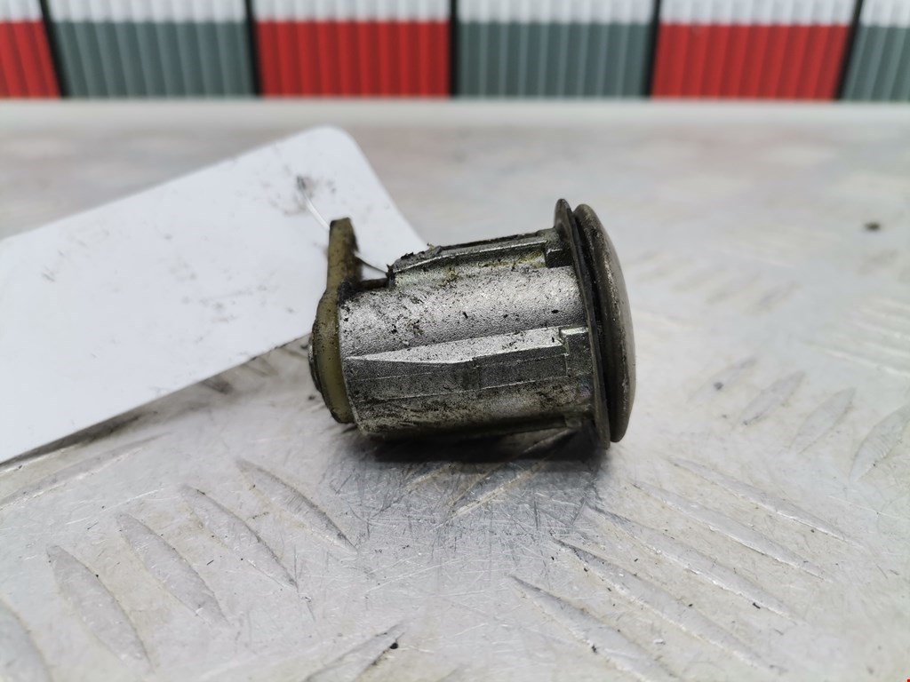 Вставка замка багажника PEUGEOT Partner 1996-2009