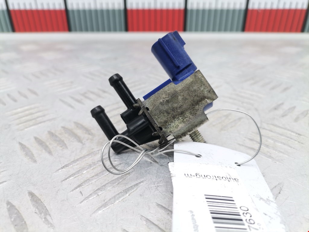 Клапан воздушного фильтра Nissan Primera P11 (1995-2002)