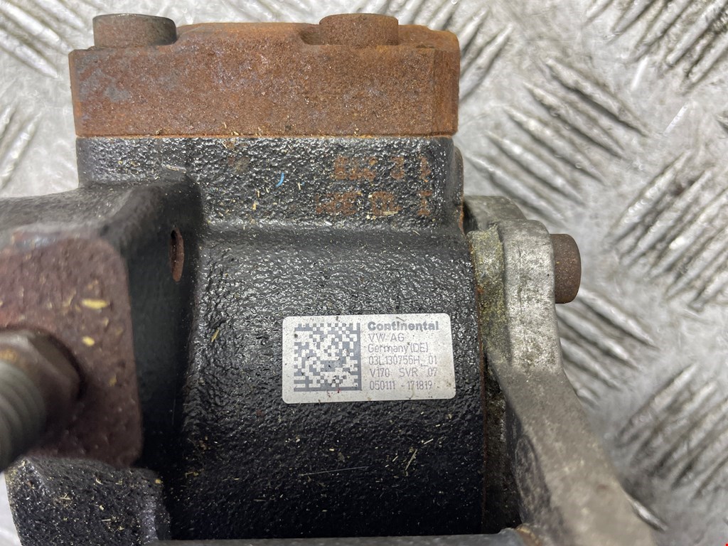 ТНВД (топливный насос высокого давления) VOLKSWAGEN Passat B7 2011-2015