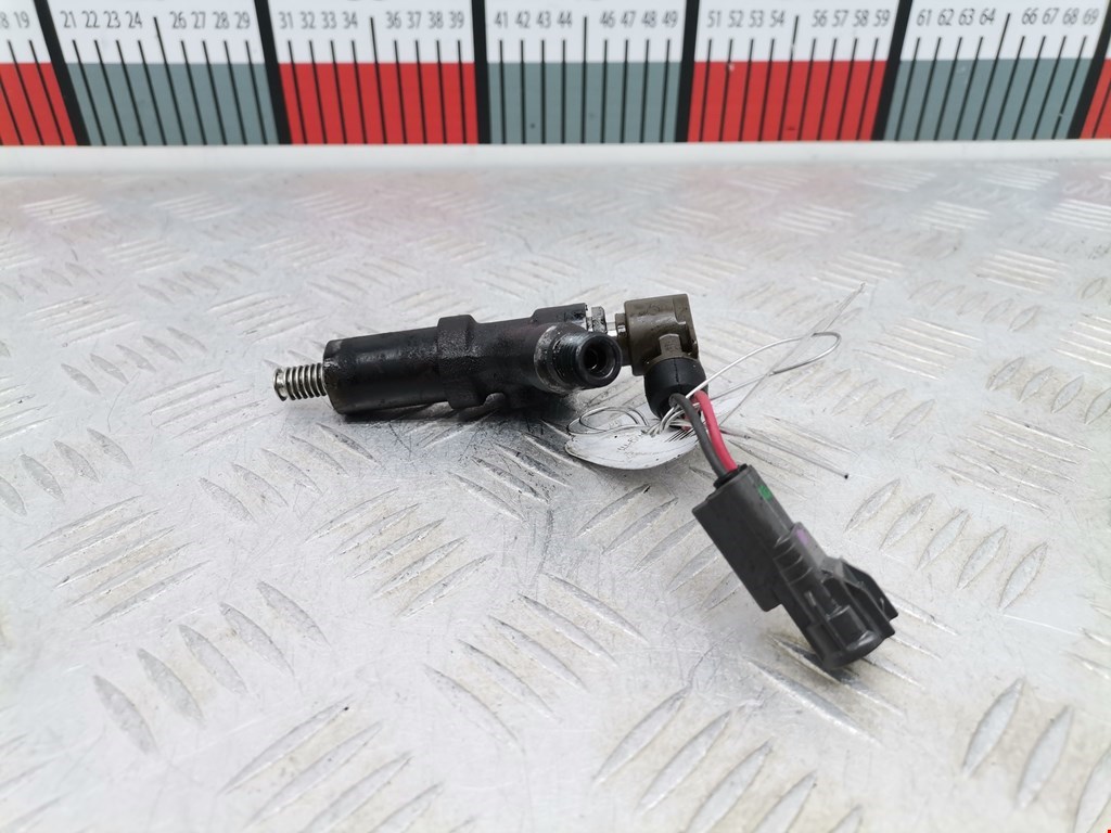 Форсунка дизельная электрическая TOYOTA Avensis 2003-2008
