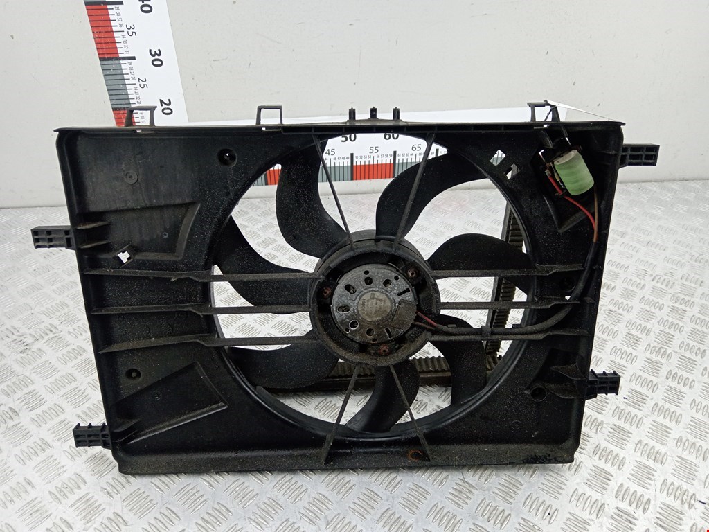 Вентилятор радиатора основного OPEL Astra J 2009-2017