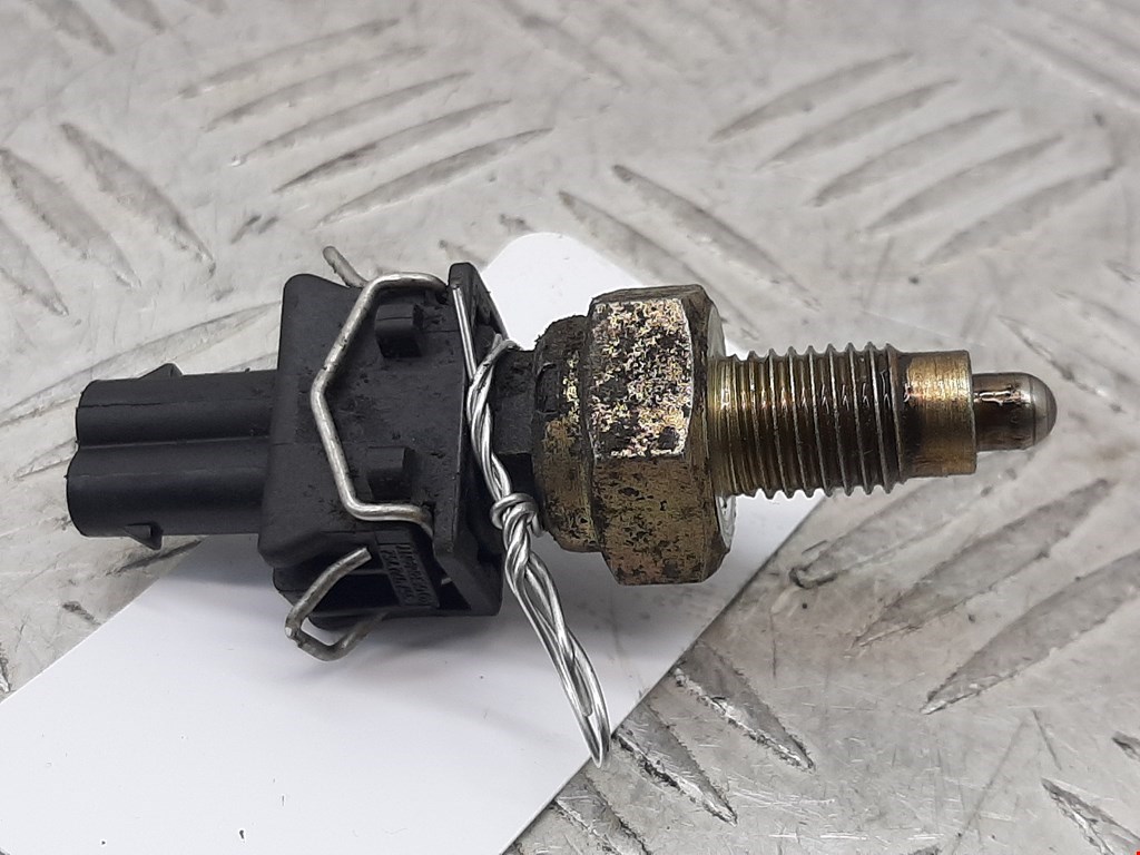 Датчик включения заднего хода SEAT Ibiza 1993-2002