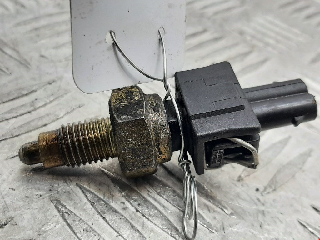 Датчик включения заднего хода SEAT Ibiza 1993-2002