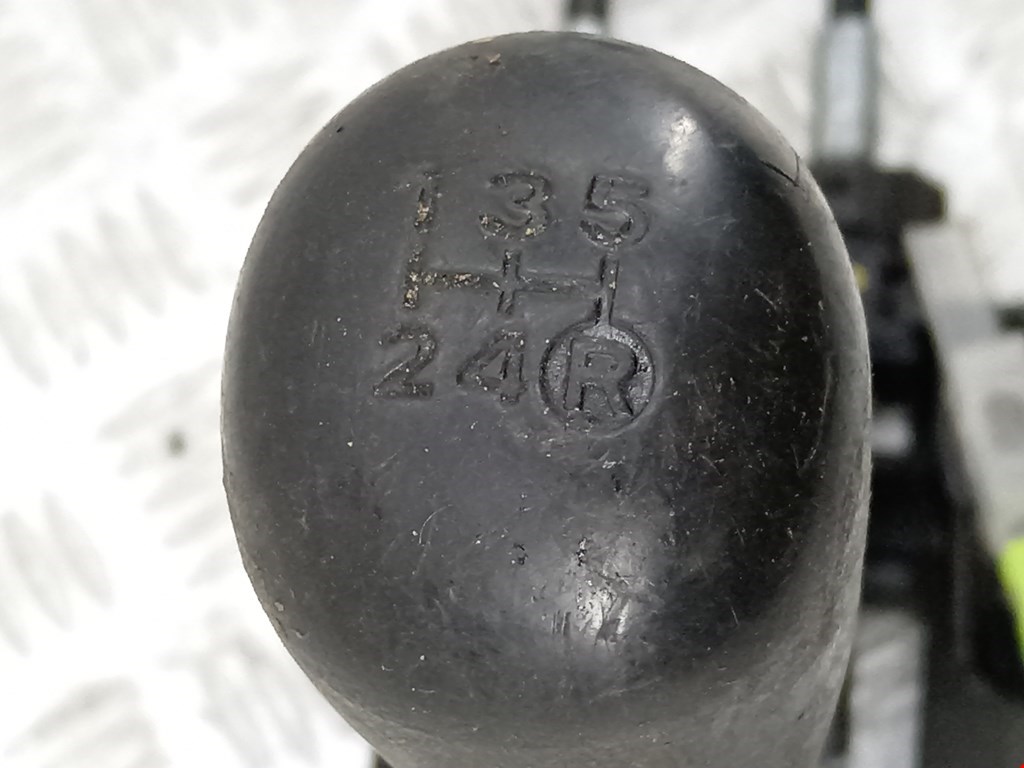 Кулиса (селектор) АКПП/МКПП в салоне TOYOTA Aygo AB10 2005-2014