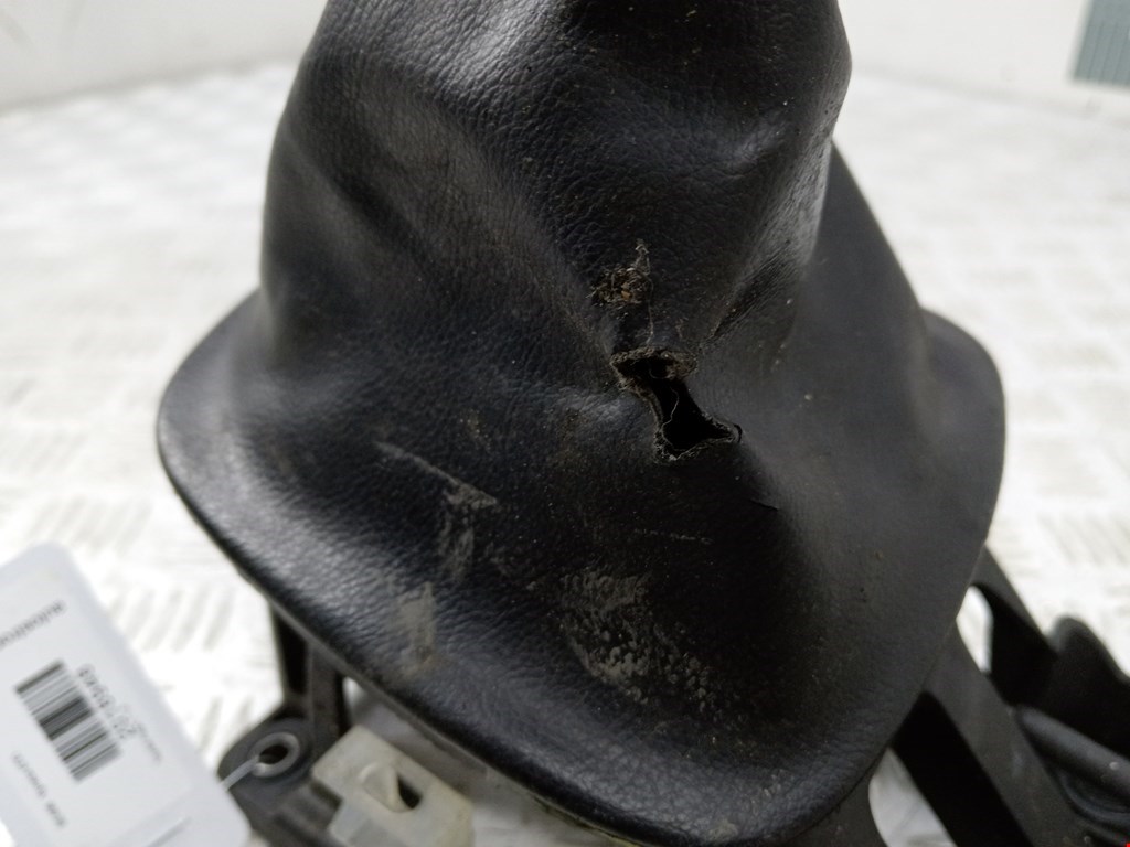 Кулиса (селектор) АКПП/МКПП в салоне TOYOTA Aygo AB10 2005-2014