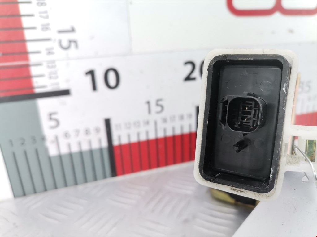 Замок двери передней правой MITSUBISHI Space Star 1999-2006