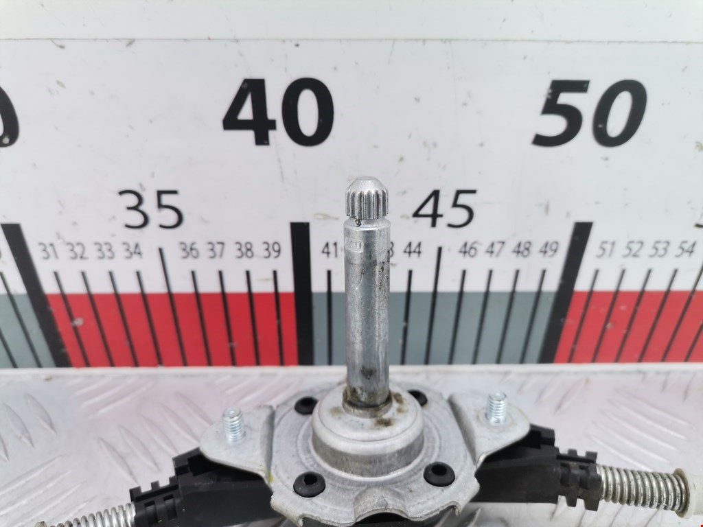 Стеклоподъемник задний правый MITSUBISHI Colt Z3 2003-2012