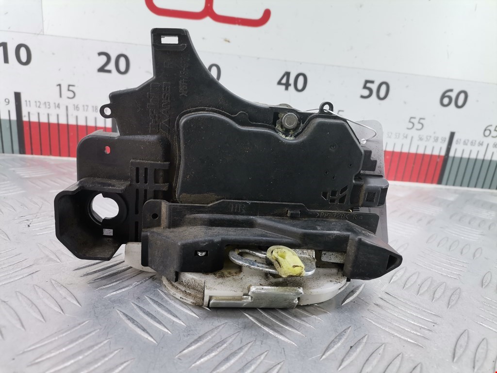 Замок двери задней правой MITSUBISHI Colt Z3 2003-2012