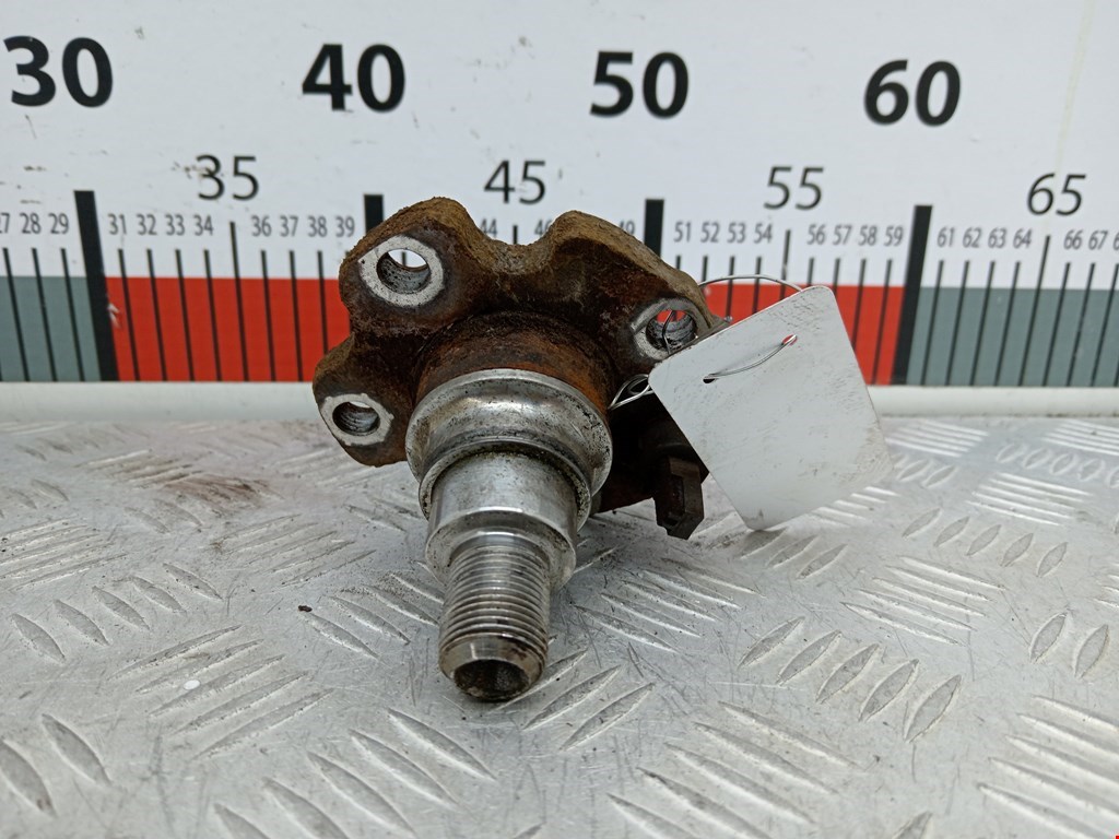 Кулак задний левый Audi A3 8L (1996-2003)