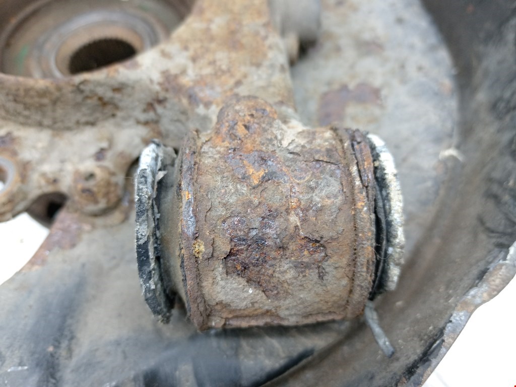 Ступица задняя правая AUDI A6 C5 1997-2004