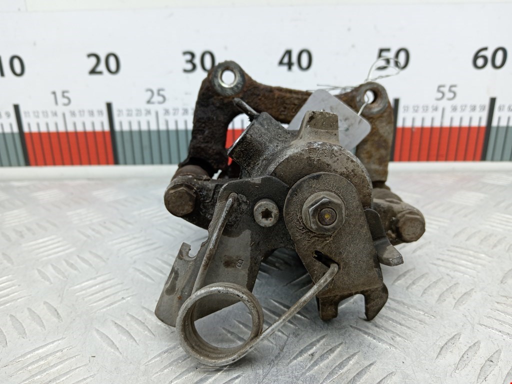 Суппорт задний правый AUDI A6 C5 1997-2004