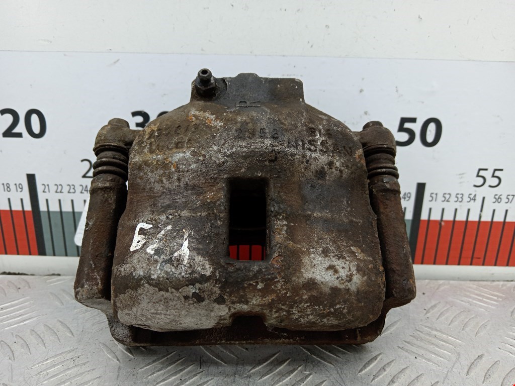 Суппорт передний правый NISSAN Almera N16 2000-2006