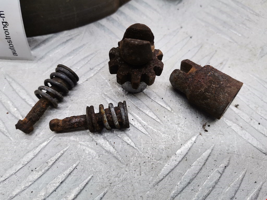 Механизм ручного тормоза (ручника) VOLKSWAGEN Touareg 2010-2018