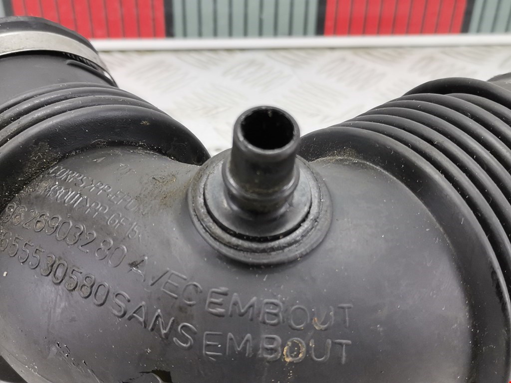 Патрубок воздушного фильтра PEUGEOT 407 2004-2010