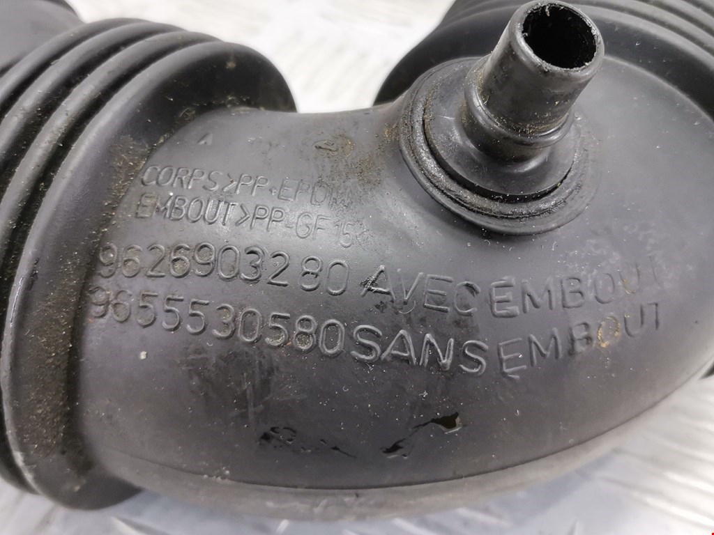 Патрубок воздушного фильтра PEUGEOT 407 2004-2010