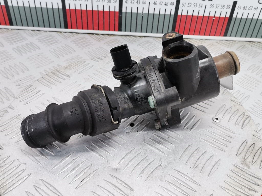 Корпус термостата AUDI A3 8P 2003-2013