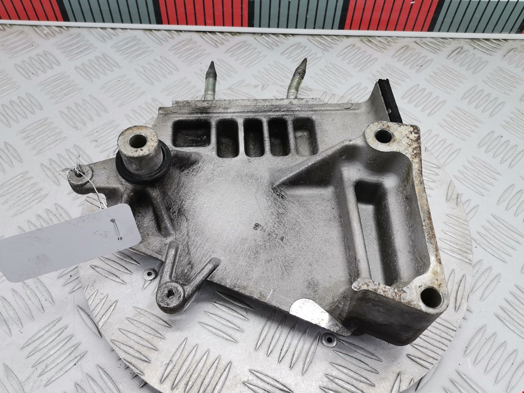 Кронштейн (крепление лапа) двигателя Chevrolet Nubira (2003-2010)