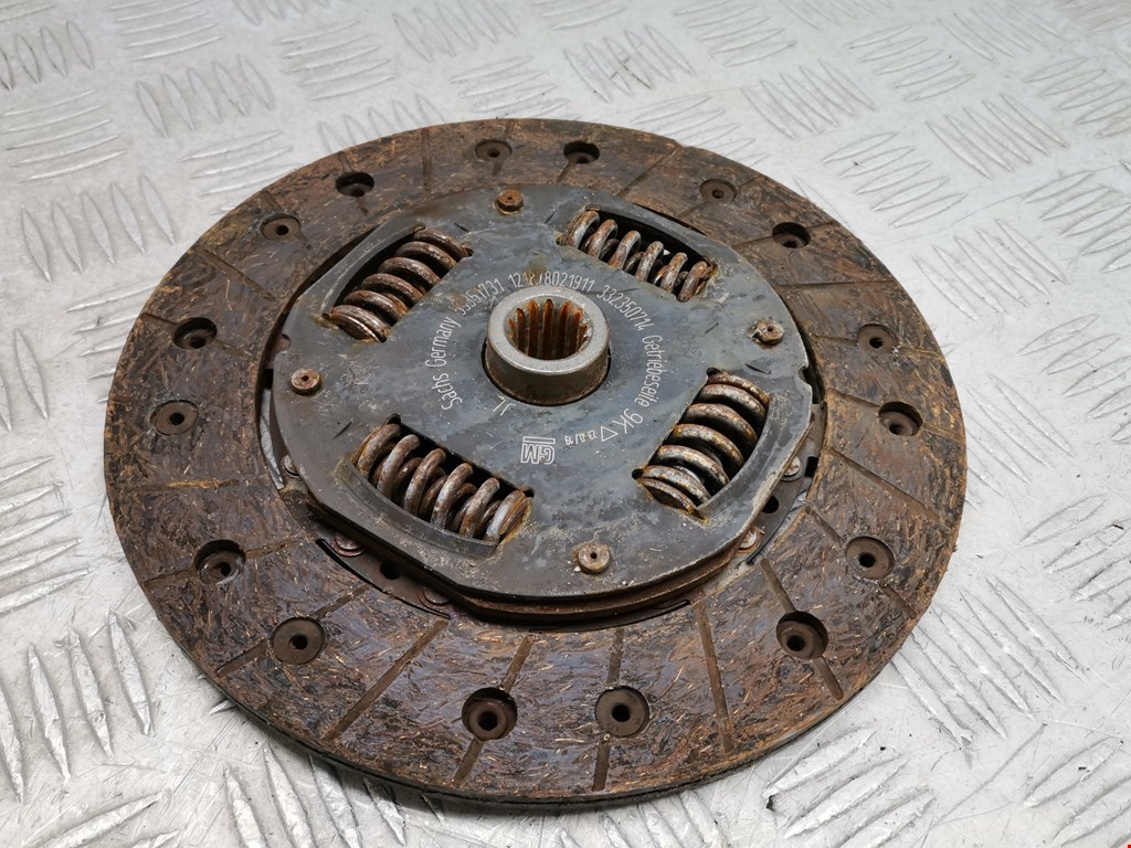 Маховик (демпфер сцепления) OPEL Corsa D 2006-2014