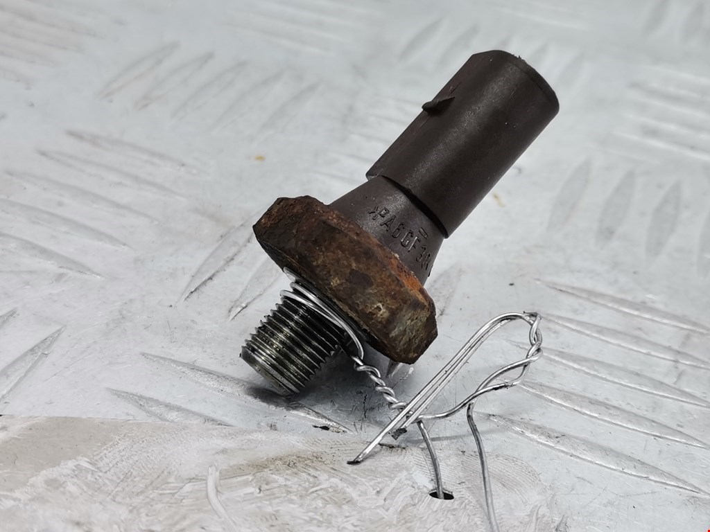 Датчик давления масла SKODA Octavia A4 1U- 1997-2010