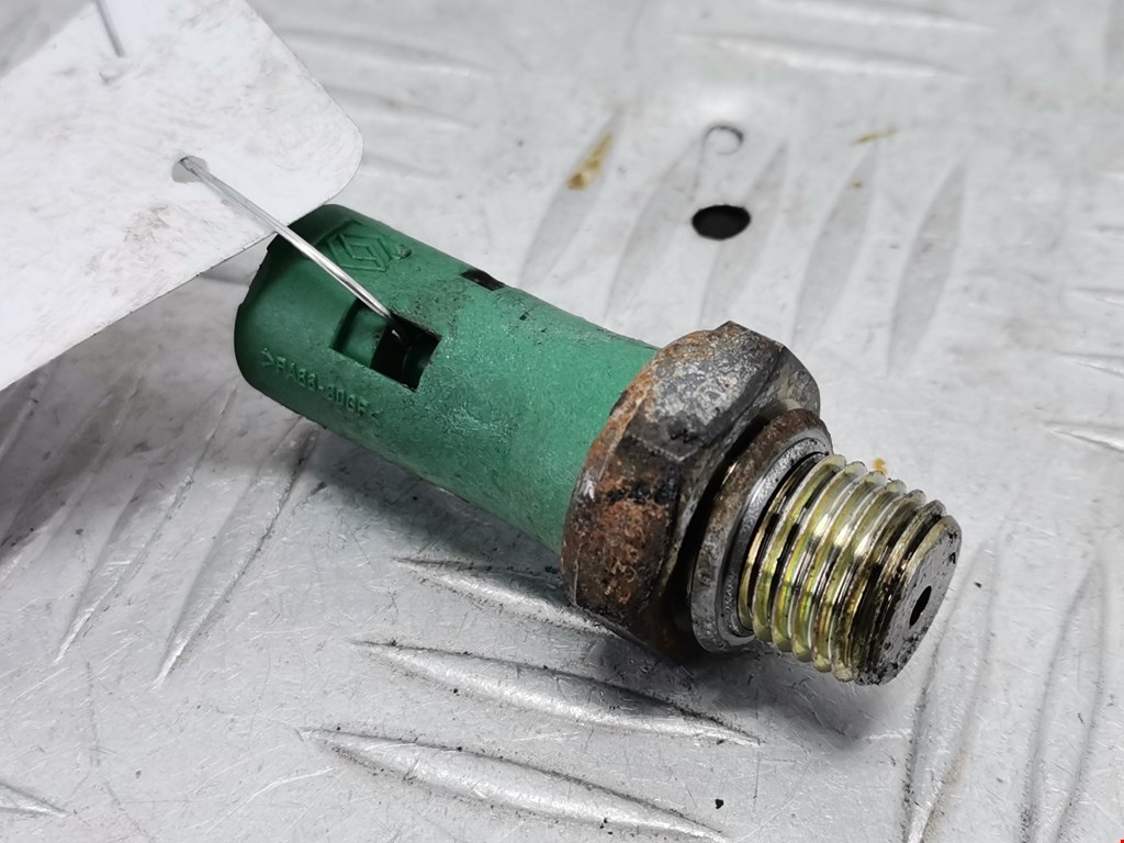 Датчик давления масла NISSAN Almera N16 2000-2006