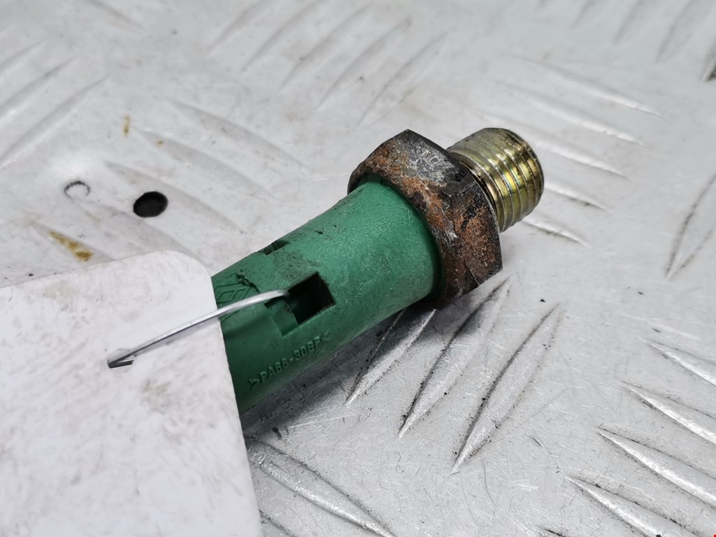 Датчик давления масла NISSAN Almera N16 2000-2006