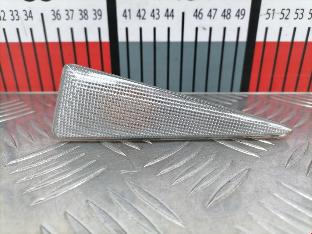 Повторитель указателя поворота правый Renault Scenic 2 (2003-2009)