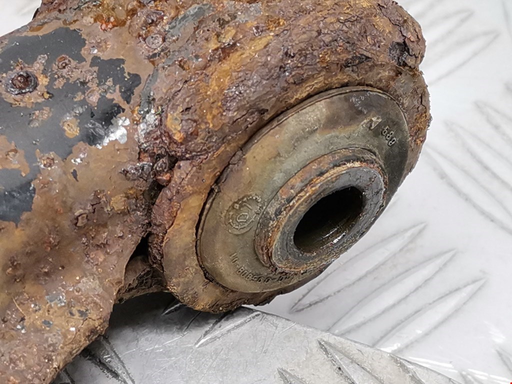 Рычаг передний правый VOLKSWAGEN Beetle A4 1998-2010