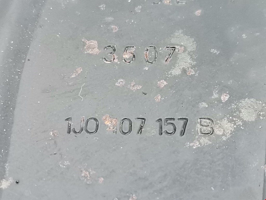 Рычаг передний правый VOLKSWAGEN Beetle A4 1998-2010