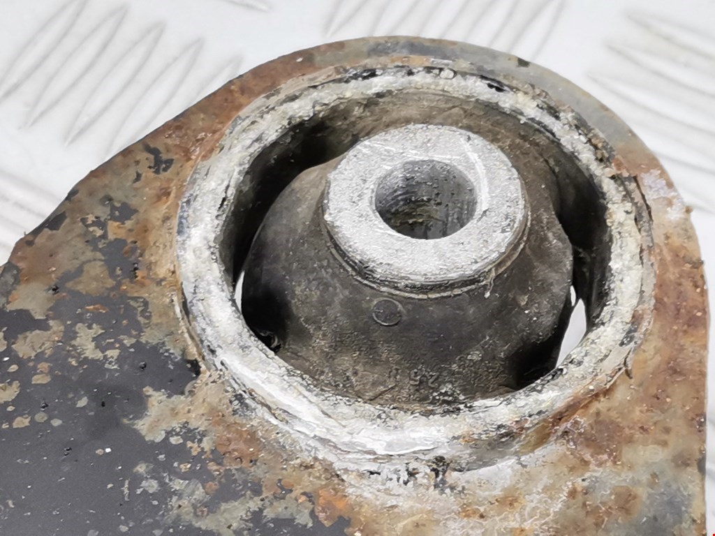 Рычаг передний правый VOLKSWAGEN Beetle A4 1998-2010