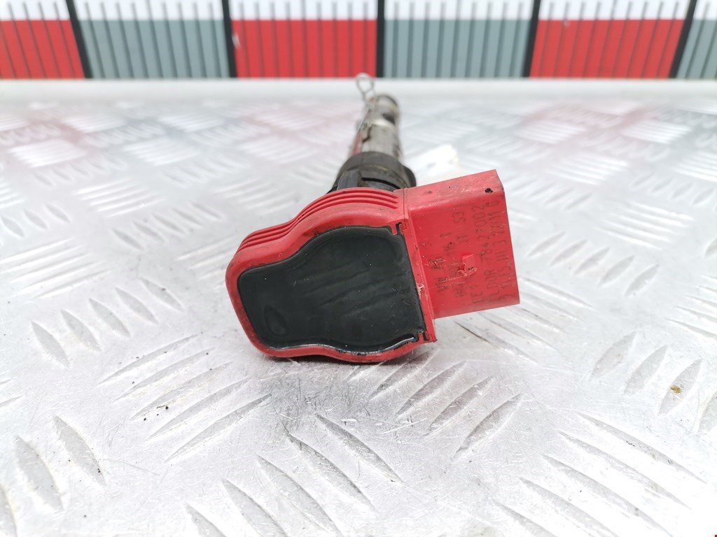 Катушка зажигания AUDI A6 C6 2004-2010