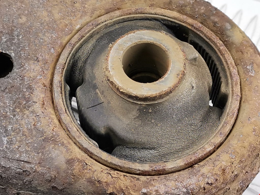 Рычаг передний правый TOYOTA RAV 4 XA30 2006-2012