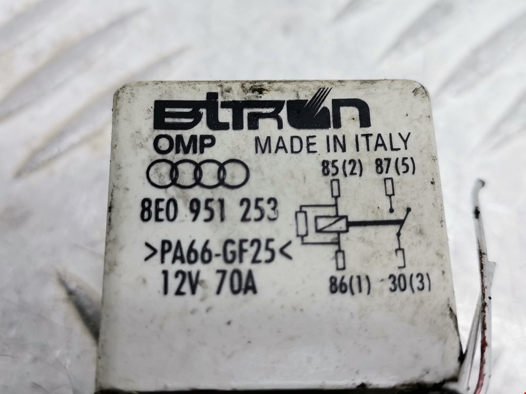 Реле AUDI A6 C6 2004-2010