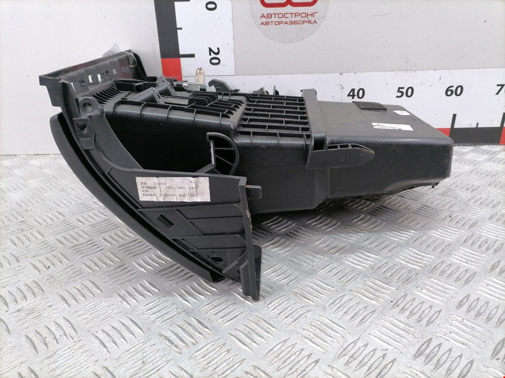 Бардачок RENAULT Megane III 2009-2016