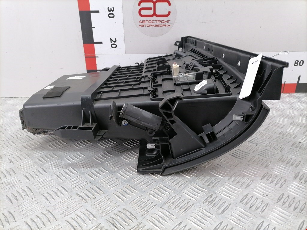 Бардачок RENAULT Megane III 2009-2016