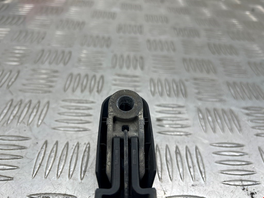 Поводок дворника задний (заднего) PEUGEOT 207 2006-2015