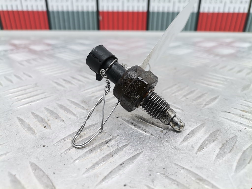 Датчик включения заднего хода OPEL Corsa D 2006-2014