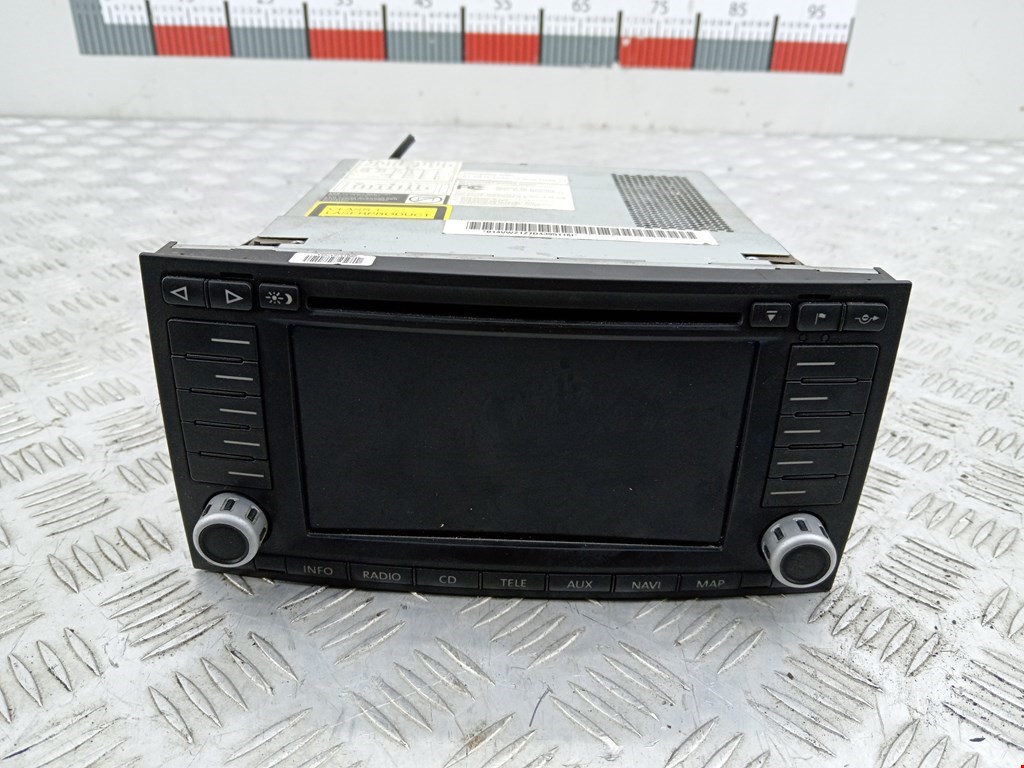 Магнитола VOLKSWAGEN Touareg 2002-2010