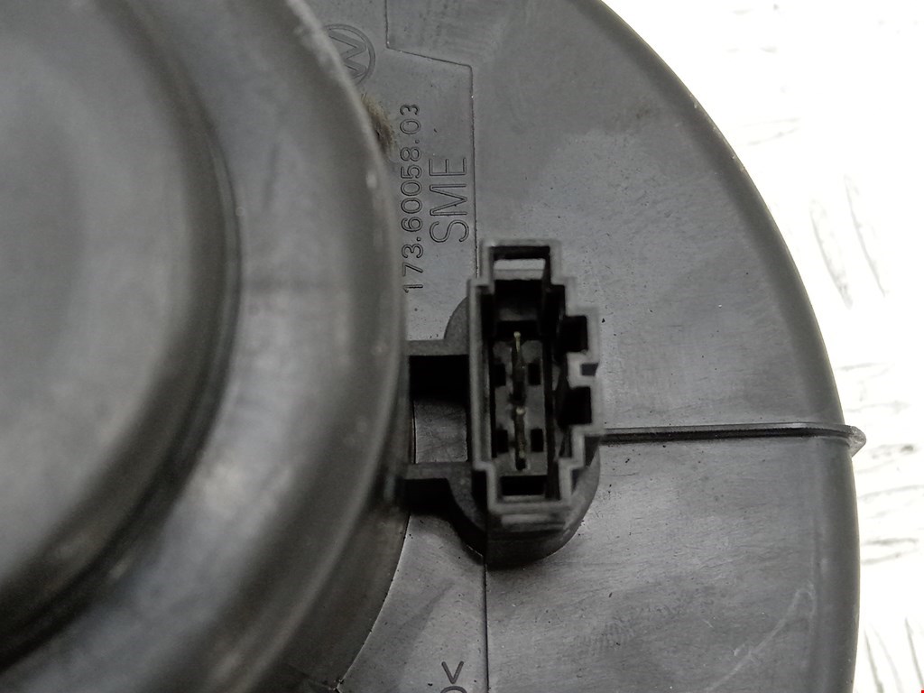 Моторчик (мотор) отопителя салона VOLKSWAGEN Touareg 2002-2010