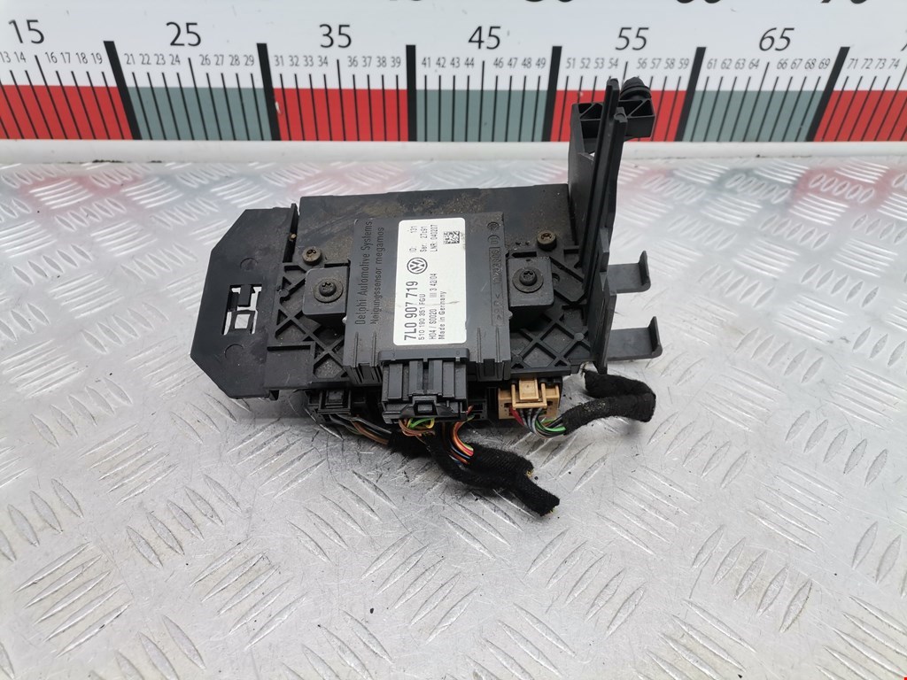 Блок управления сигнализацией Volkswagen Touareg 1 (2002-2010)