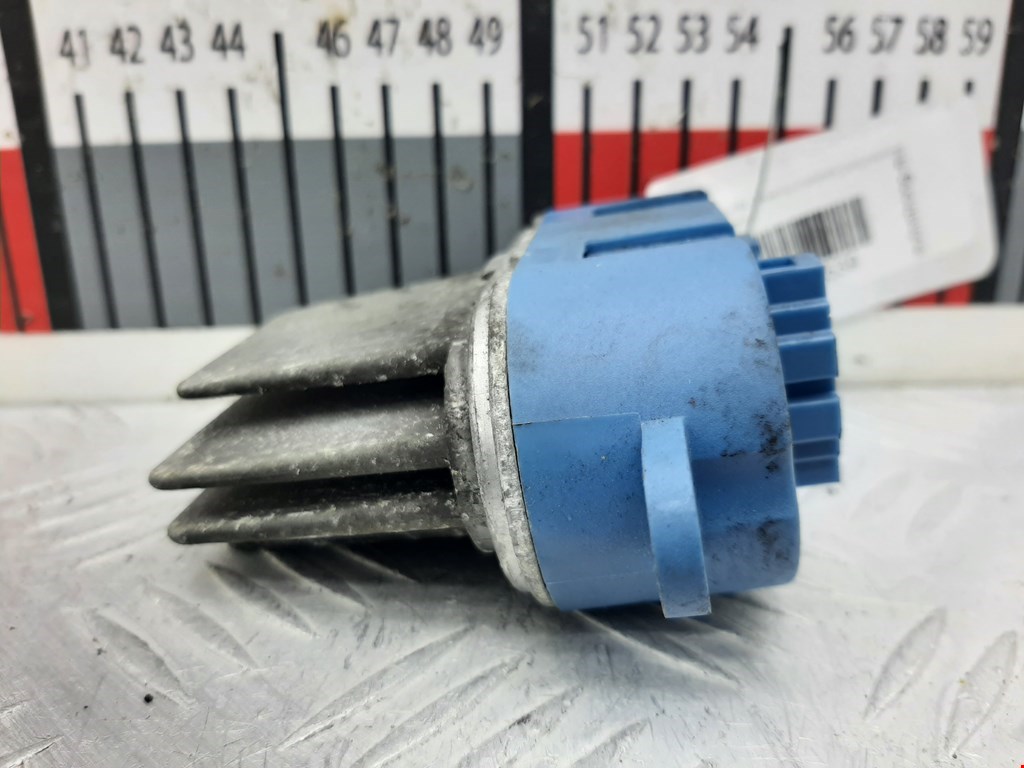 Резистор отопителя (сопротивление печки) VOLKSWAGEN Touareg 2002-2010