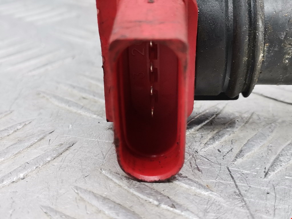 Катушка зажигания AUDI A8 D3 2003-2010