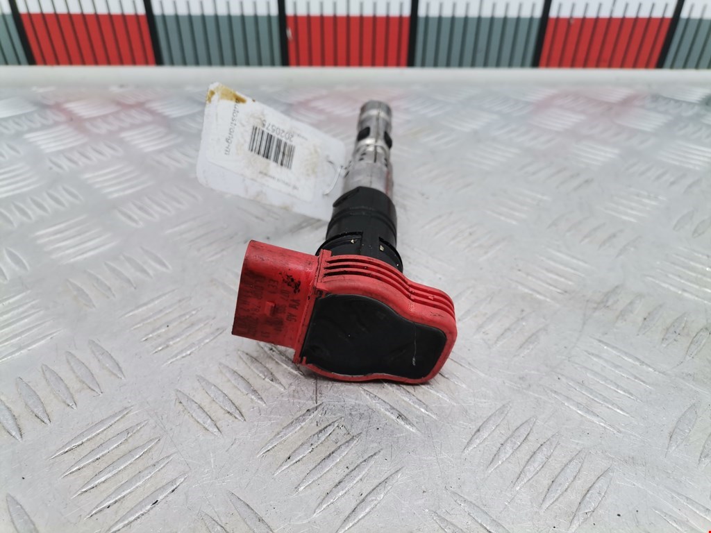 Катушка зажигания AUDI A8 D3 2003-2010