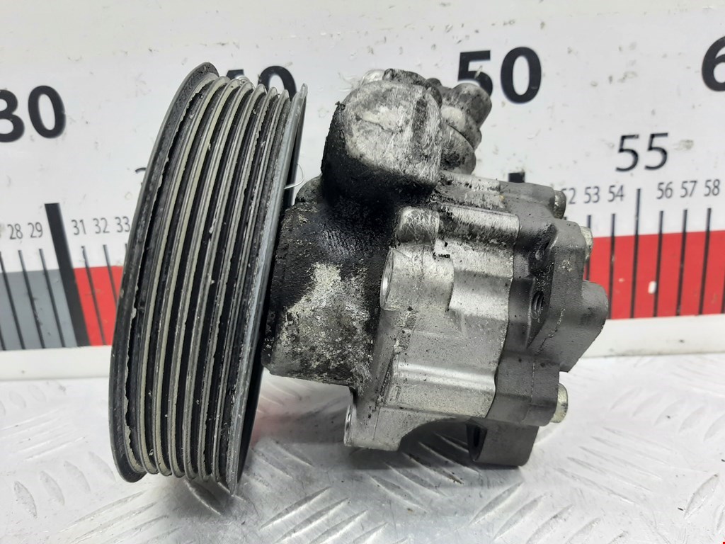 Насос гидроусилителя руля (ГУР) AUDI A8 D3 2003-2010