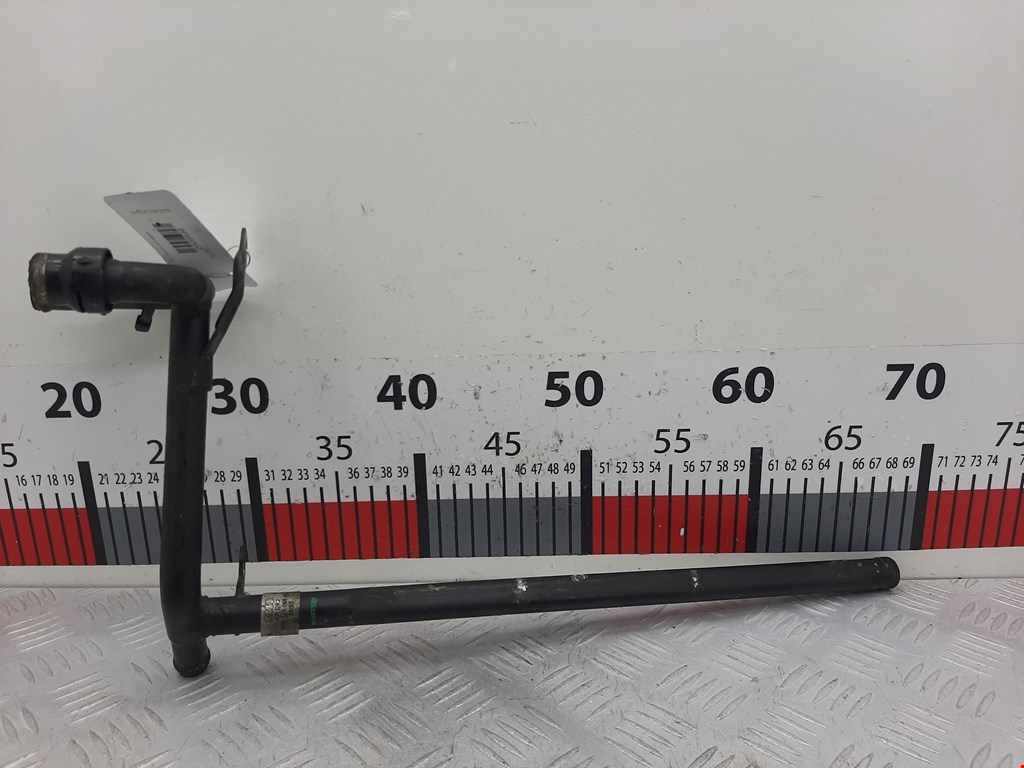 Патрубок AUDI A8 D3 2003-2010