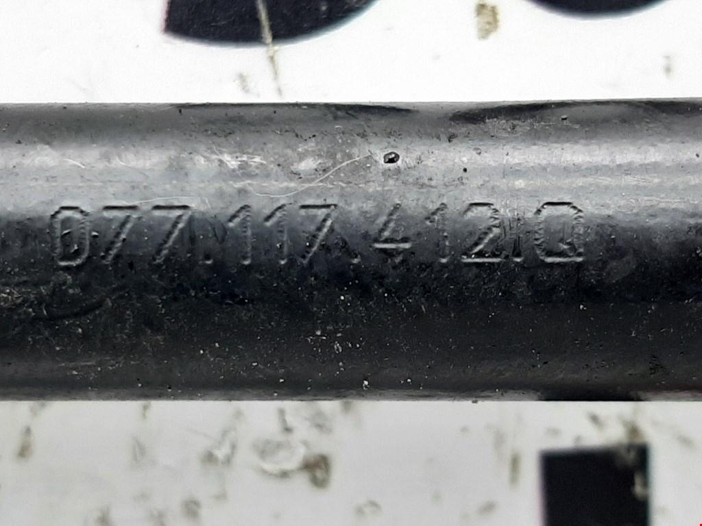 Патрубок AUDI A8 D3 2003-2010