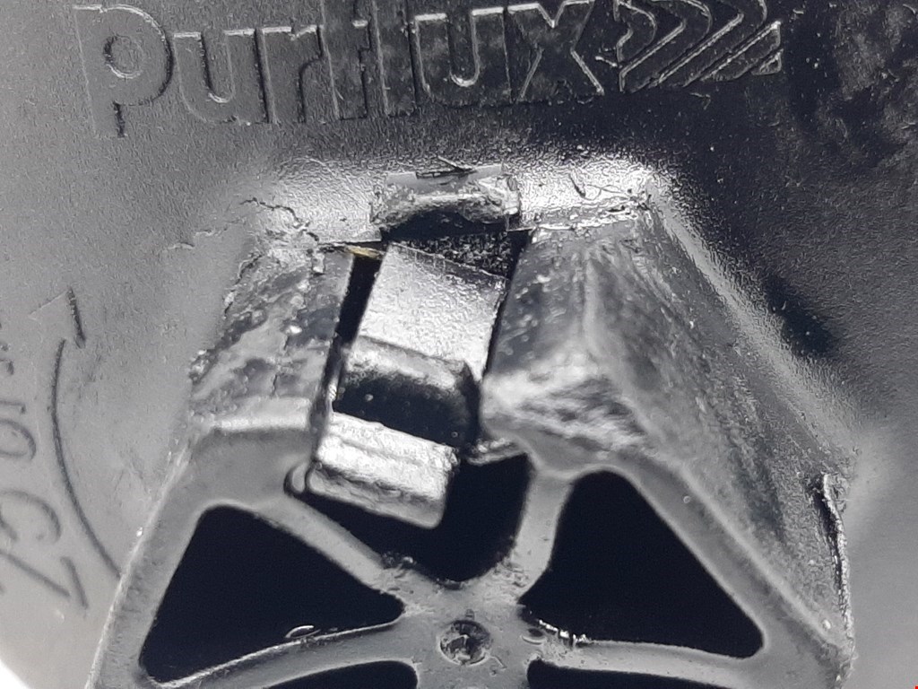 Крышка масляного фильтра FORD Mondeo IV 2007-2015