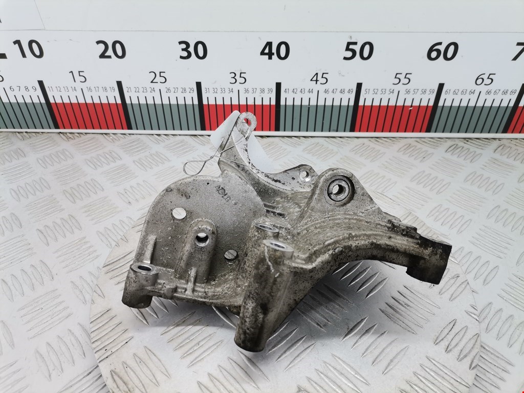 Кронштейн гидроусилителя KIA Sorento 2002-2009