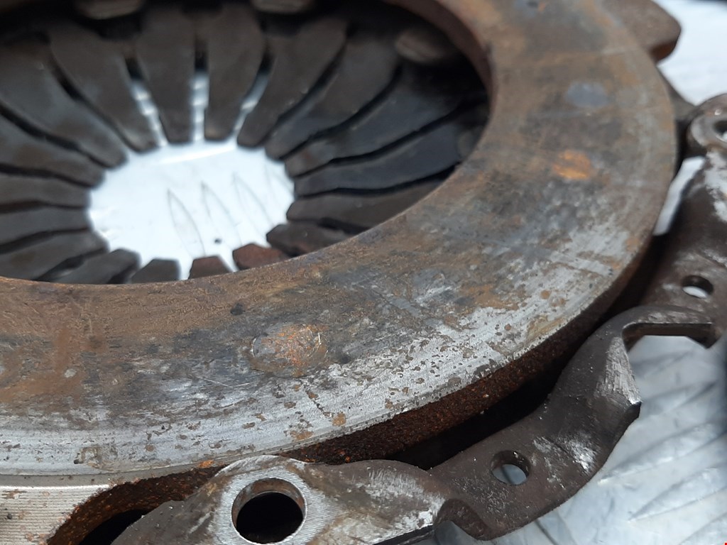 Маховик (демпфер сцепления) OPEL Corsa D 2006-2014