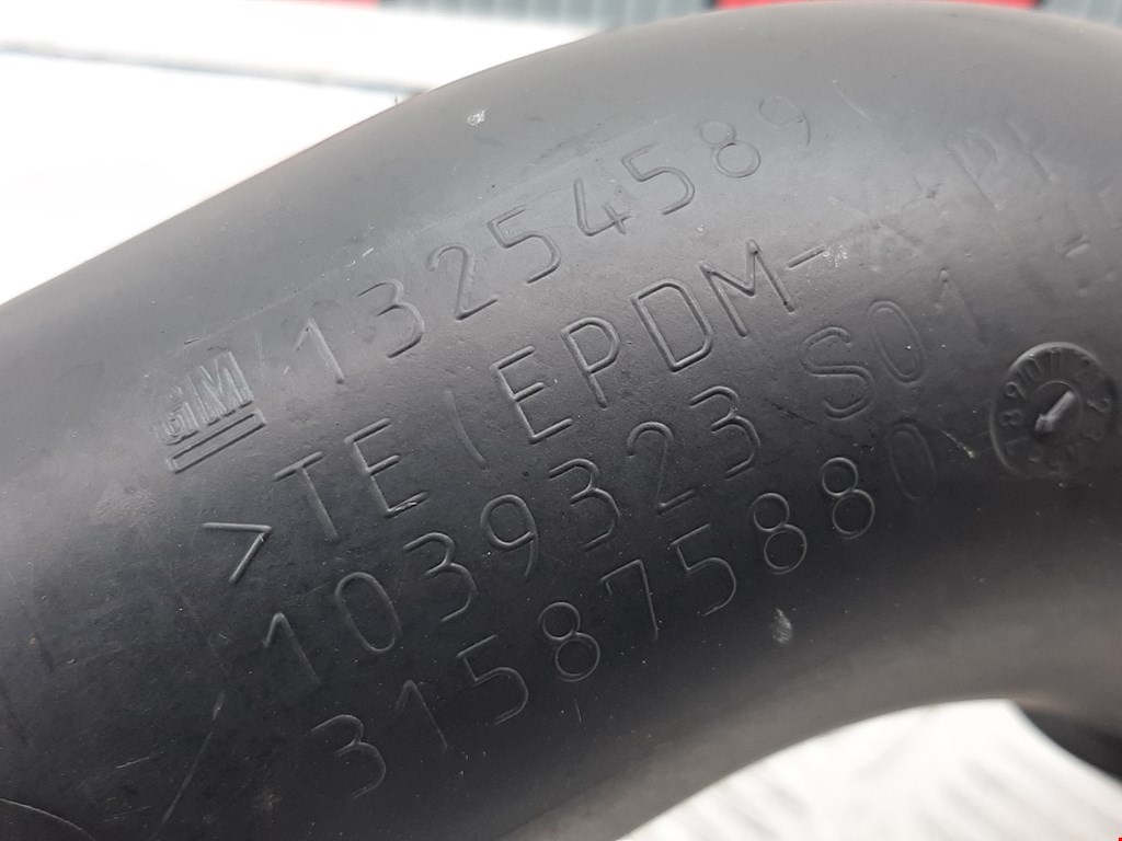 Патрубок воздушного фильтра OPEL Astra J 2009-2017